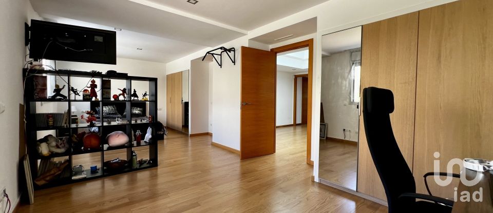 Casa 6 habitaciones de 471 m² en Cabrils (08348)
