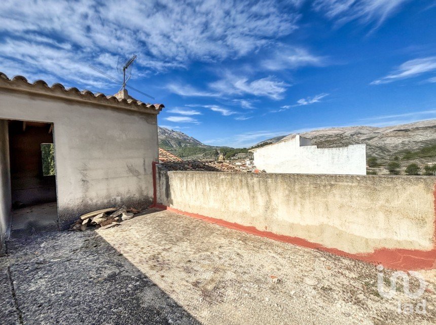 Casa de pueblo 3 habitaciones de 111 m² en Castell de Castells (03793)