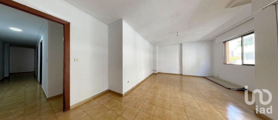 Piso 3 habitaciones de 134 m² en Dénia (03700)