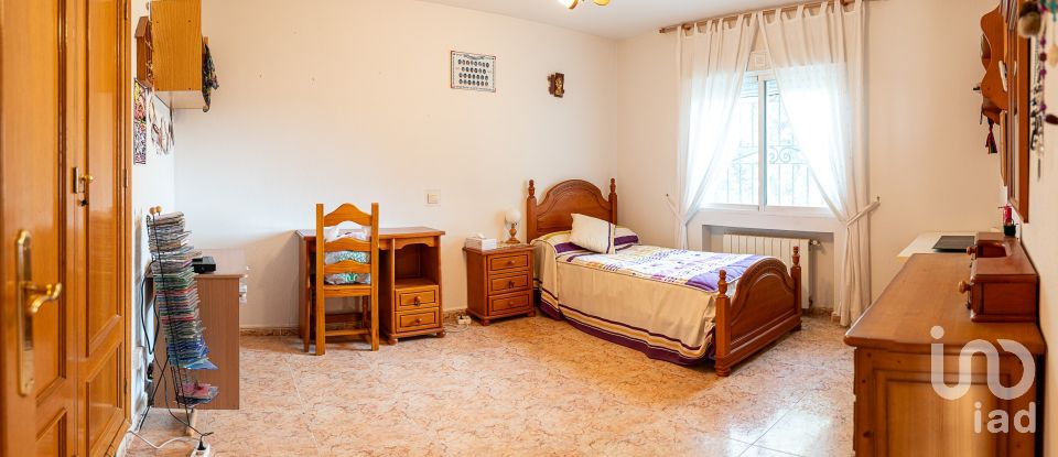 Chalet 4 habitaciones de 221 m² en Nuevo Baztán (28514)
