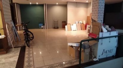 Shop / premises commercial of 380 m² in Benavente (49600)