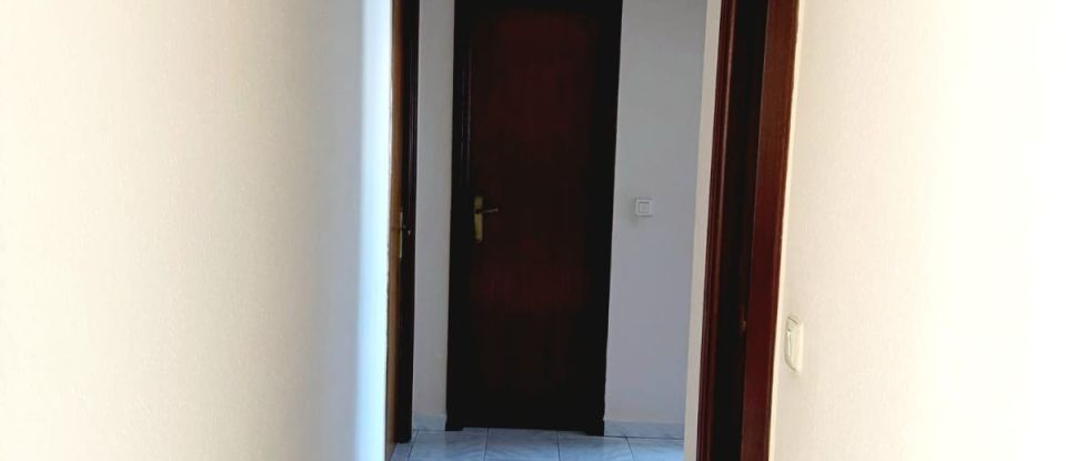 Appartement 3 chambres de 106 m² à Santa María del Páramo (24240)