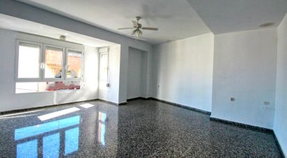 Piso 4 habitaciones de 145 m² en Oliva (46780)