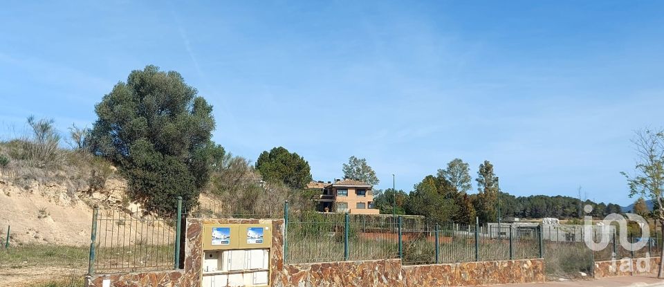 Land of 1,068 m² in Sant Esteve Sesrovires (08635)