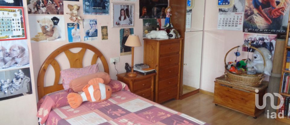 Apartment 5 bedrooms of 216 m² in León (24009)