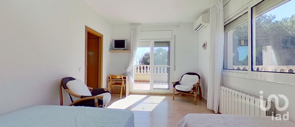 House 4 bedrooms of 171 m² in Barri Maritim del Francas (43880)