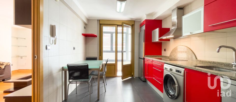 Apartment 3 bedrooms of 77 m² in Irun (20301)