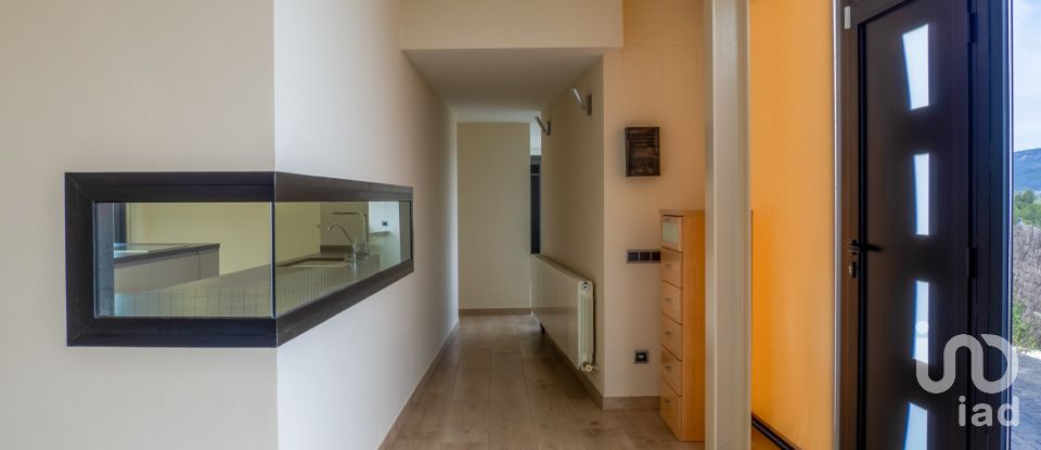 Casa 4 habitacions de 345 m² a Terrassa (08224)