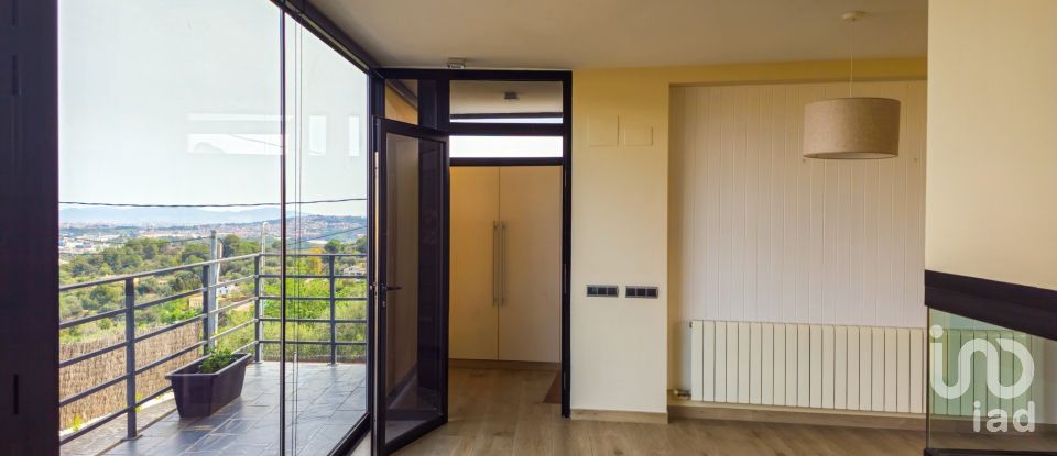 Lodge 5 bedrooms of 345 m² in Terrassa (08224)