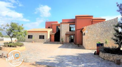 Cottage 4 bedrooms of 489 m² in Les/ Useras Useres (12118)