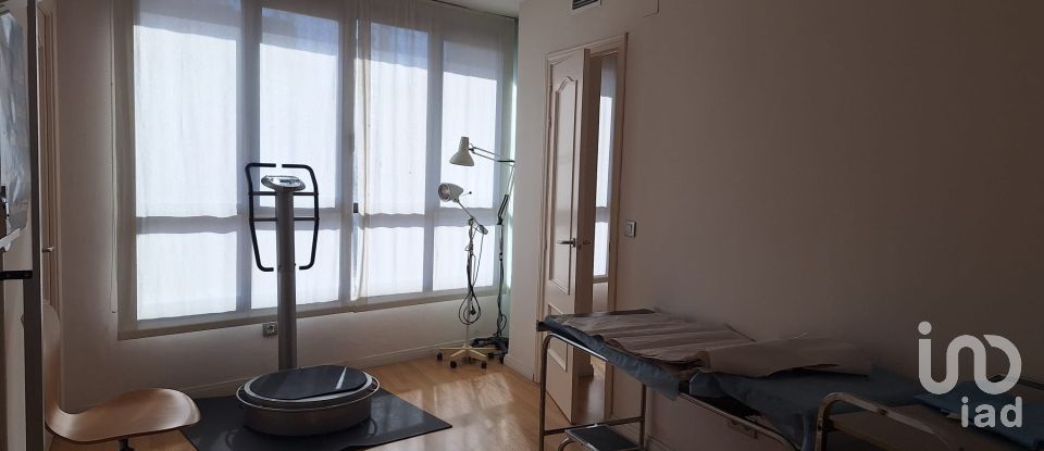 Appartement 4 chambres de 138 m² à El Vendrell (43700)