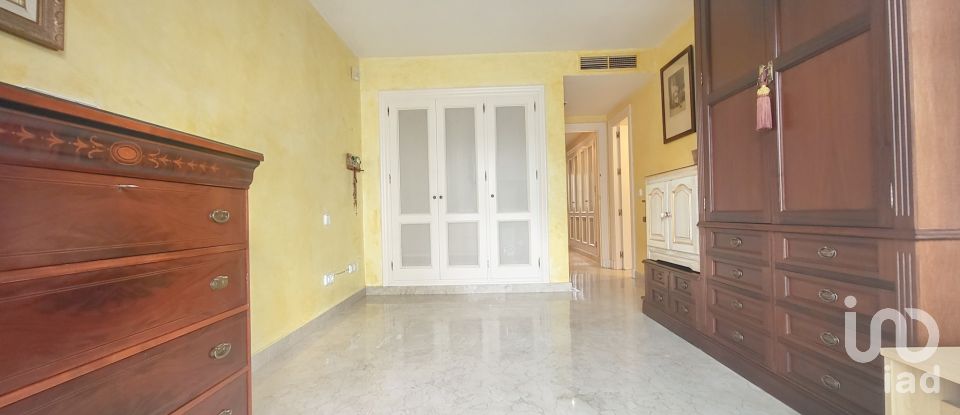Casa 4 habitaciones de 200 m² en Marbella (29660)