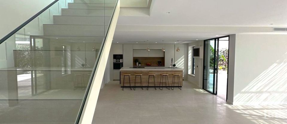 Lodge 5 bedrooms of 362 m² in Sitges (08870)