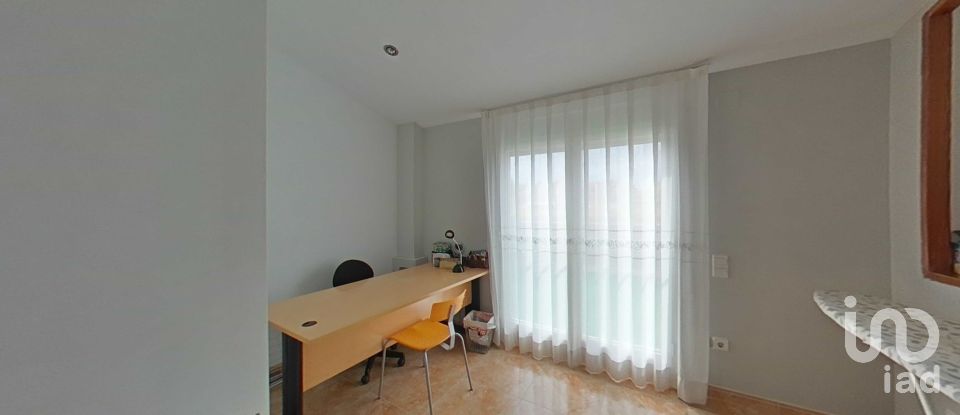 Casa 6 habitaciones de 236 m² en Lleida (25001)