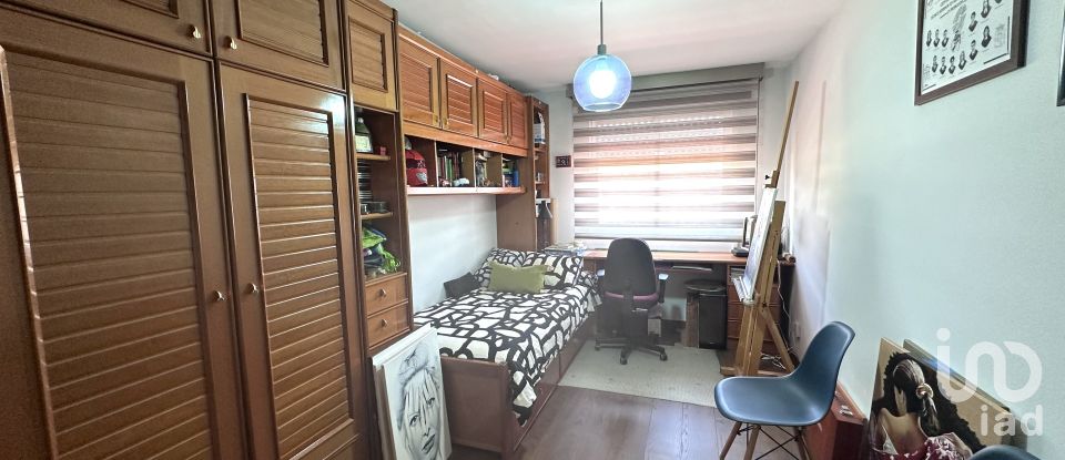 Appartement 3 chambres de 90 m² à Villaquilambre (24193)