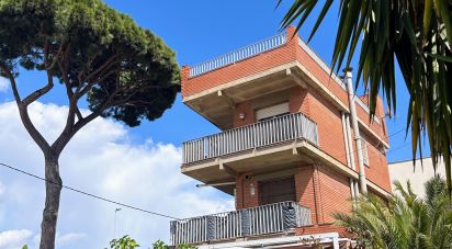 House 3 bedrooms of 223 m² in Castelldefels (08860)