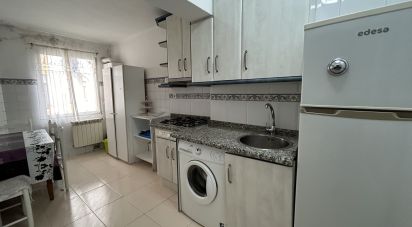 Apartment 2 bedrooms of 60 m² in León (24007)