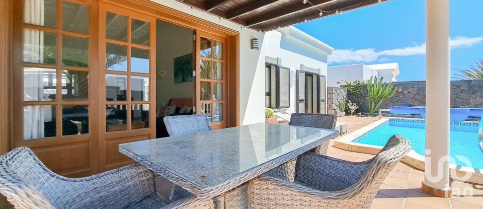 House 2 bedrooms of 90 m² in Playa Blanca (35580)