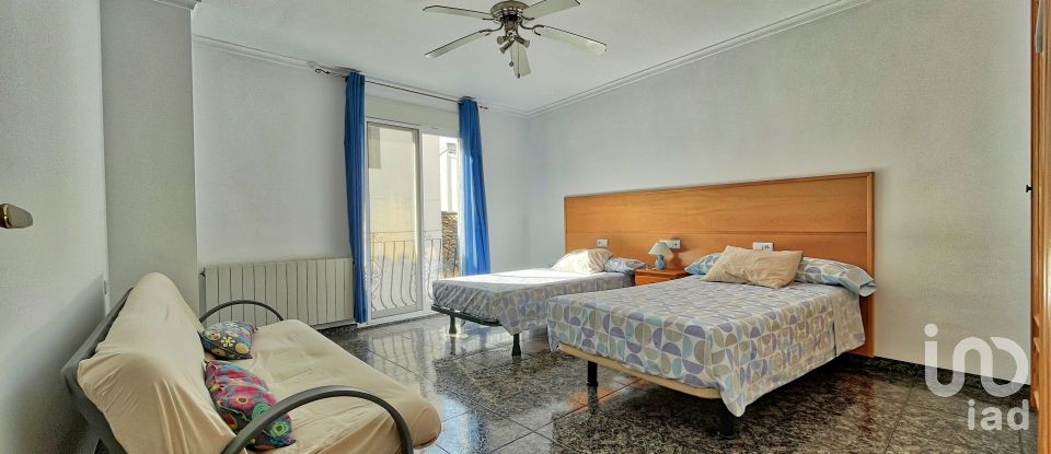 Casa 4 habitacions de 275 m² a Nucleo Benirrama (03788)