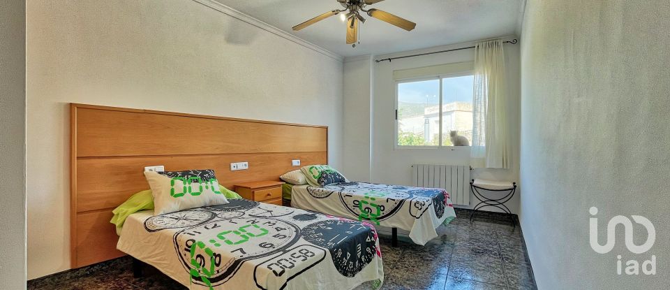 Lodge 4 bedrooms of 275 m² in Nucleo Benirrama (03788)