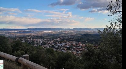 Terreno urbano de 908 m² en Bigues (08415)