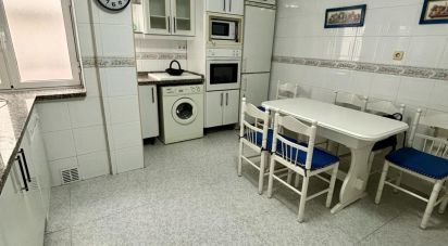 Piso 4 habitaciones de 114 m² en León (24006)