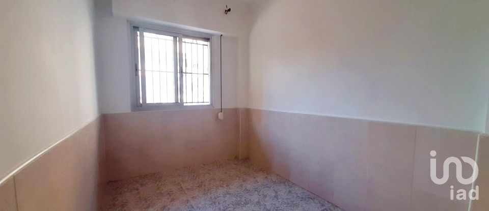 Apartment 3 bedrooms of 56 m² in Alicante/Alacant (03014)