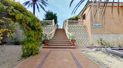 House 4 bedrooms of 305 m² in Sant Vicent del Raspeig (03690)