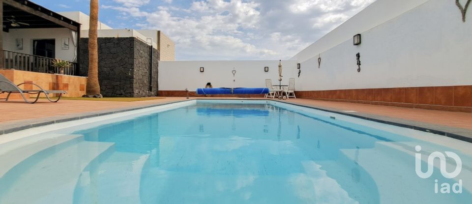 Casa 5 habitaciones de 180 m² en Playa Blanca (35580)