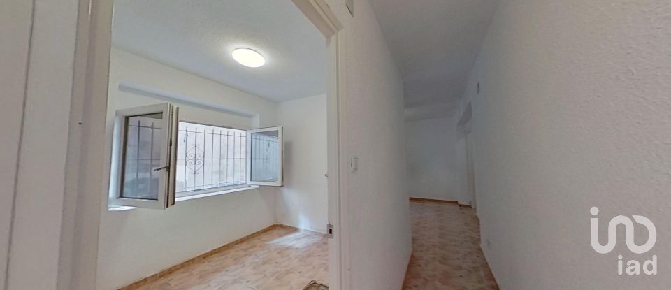 Pis 3 habitacions de 59 m² a Alicante/Alacant (03002)