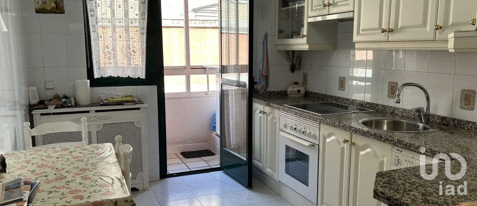 Apartment 3 bedrooms of 130 m² in León (24007)