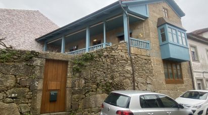 Casa tradicional 3 habitaciones de 220 m² en Cambados (36630)