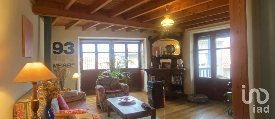 Casa tradicional 3 habitacions de 220 m² a Cambados (36630)