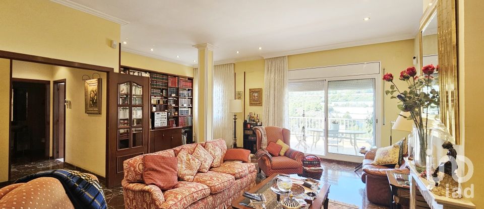 Gîte 5 chambres de 283 m² à Tarragona (43007)