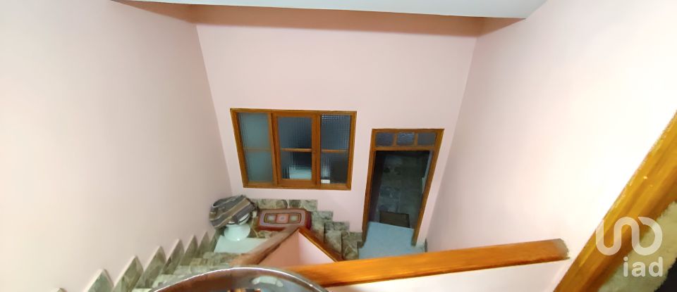 House 5 bedrooms of 248 m² in San Miguel del Camino (24391)