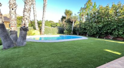 Casa rural 4 habitaciones de 353 m² en Vilanova i la Geltrú (08800)