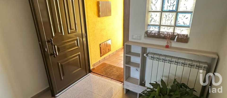 Casa 4 habitacions de 220 m² a Quintana de Raneros (24391)