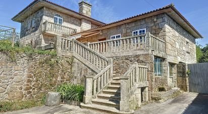 Country home 5 bedrooms of 371 m² in Tremoedo (36628)