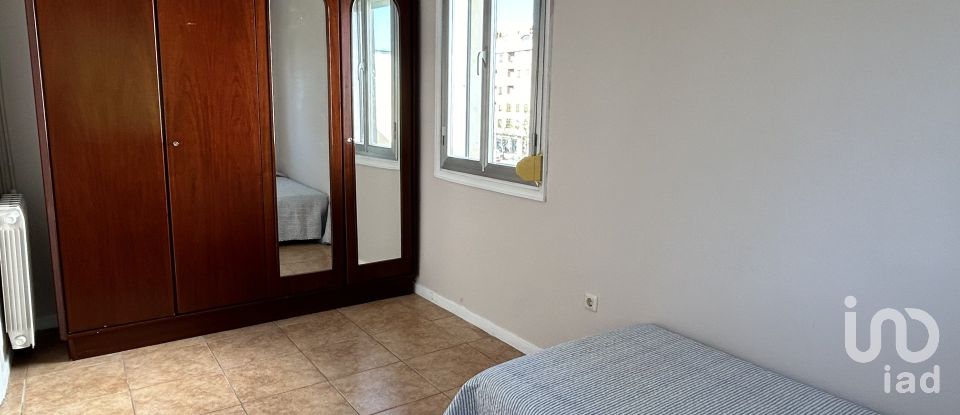 Piso 3 habitaciones de 92 m² en León (24005)