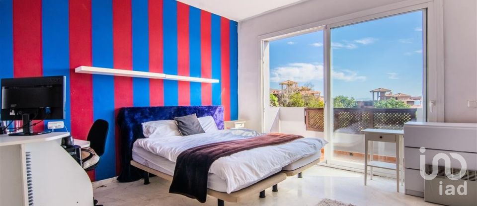 Casa 4 habitacions de 350 m² a Urbanización La-Vicario, El Mairena (29612)
