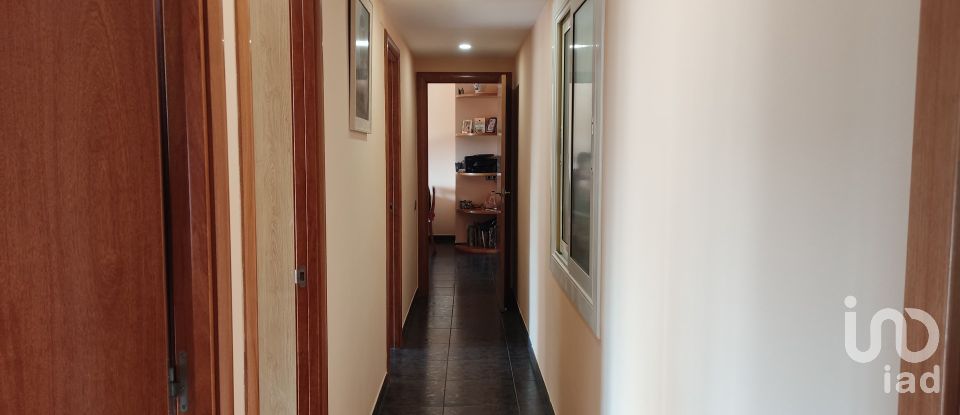Piso 3 habitaciones de 93 m² en Terrassa (08227)