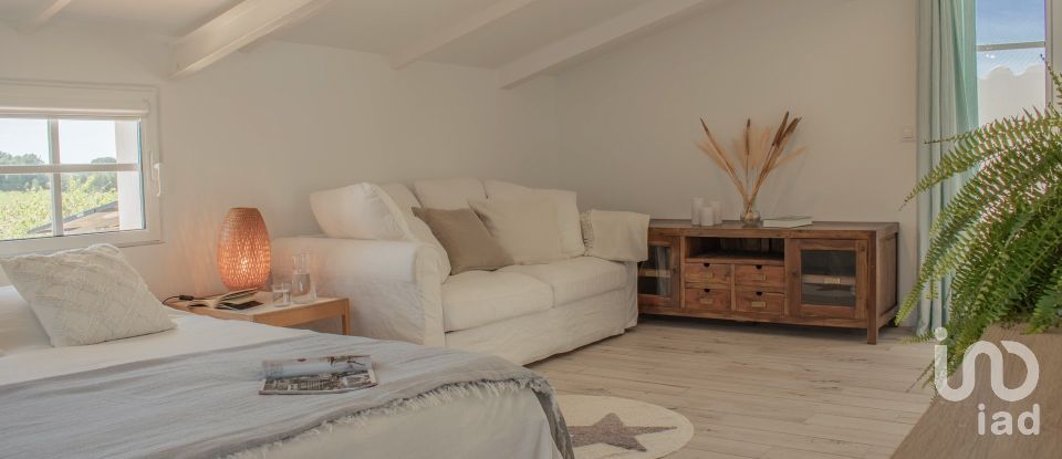 Lodge 6 bedrooms of 360 m² in Vilanova i la Geltrú (08800)