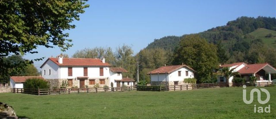 Cottage 8 bedrooms of 500 m² in Molledo (39430)