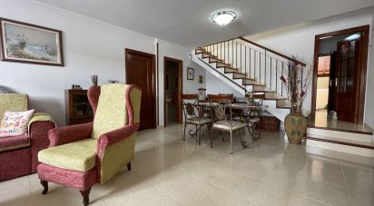 Gîte 3 chambres de 155 m² à San Isidro de Abona (38611)
