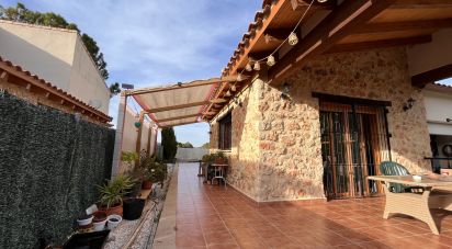 Mansion 3 bedrooms of 160 m² in Macastre (46368)