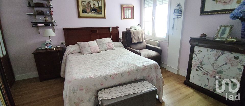 Apartment 4 bedrooms of 125 m² in Gorliz (48630)