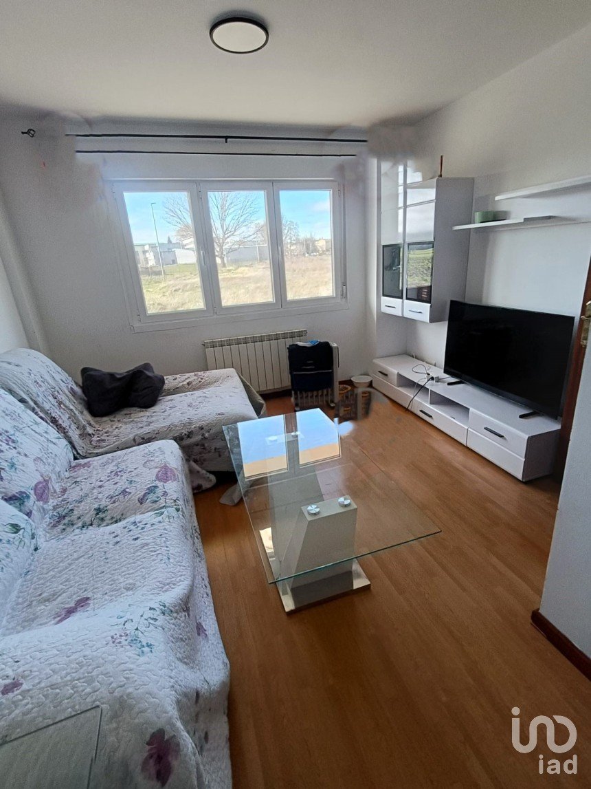 Piso 2 habitaciones de 67 m² en León (24009)