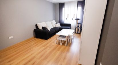 Pis 3 habitacions de 98 m² a León (24005)