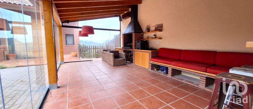 Châlet 4 chambres de 413 m² à Corbera de Llobregat (08757)