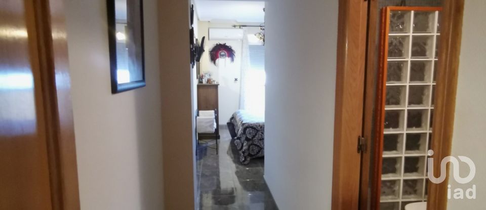 Appartement 3 chambres de 121 m² à Callosa de Segura (03360)